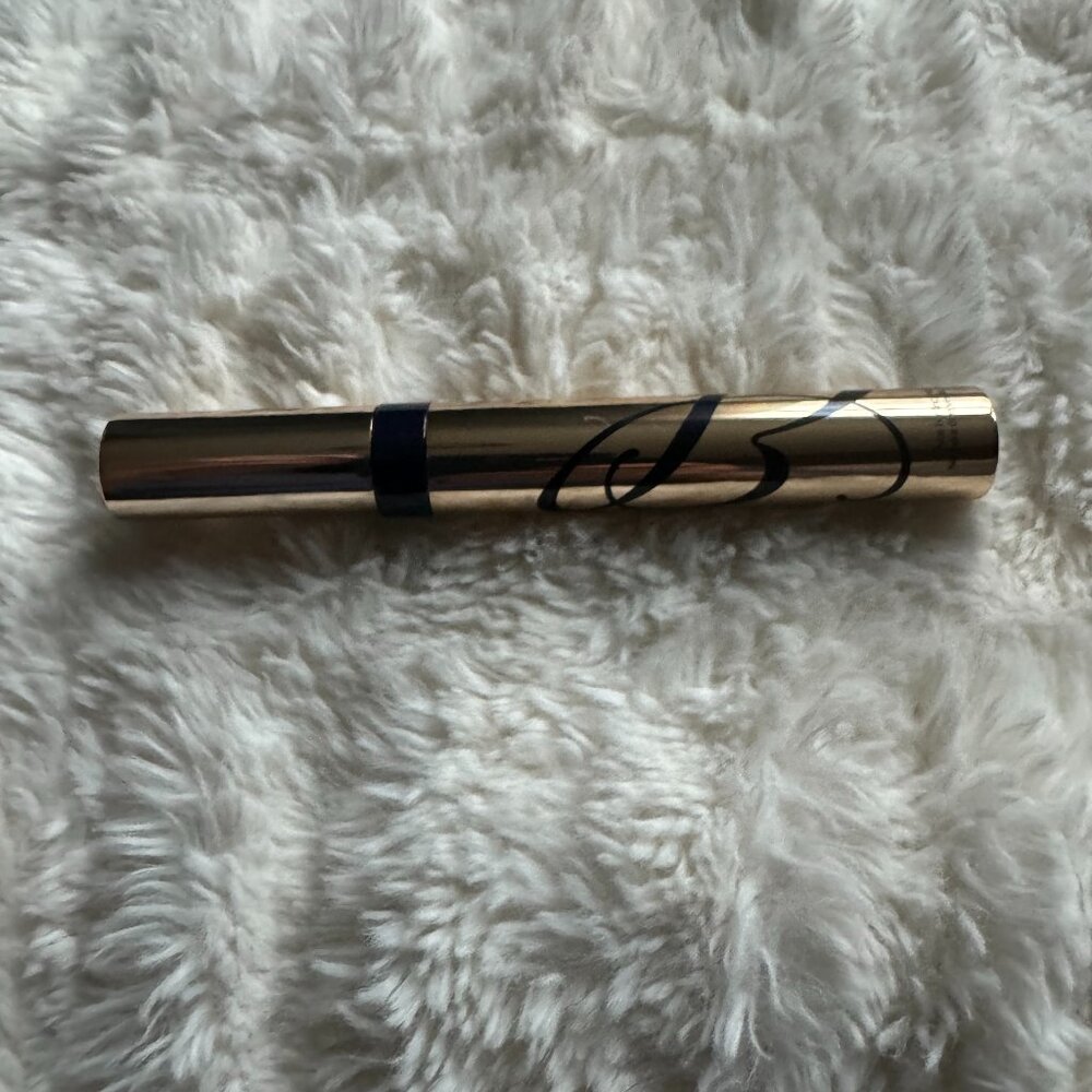 Estee Lauder Sumptuous Extreme Mascara Lash Multiplying Volume Mascara Black